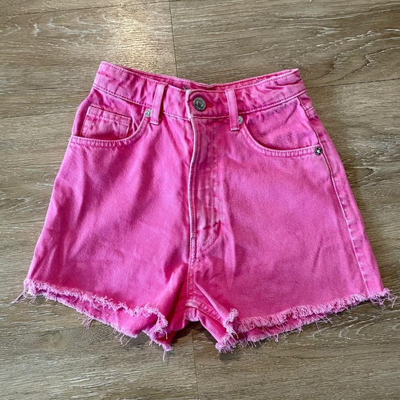 Zara Pants - NWOT hot pink Zara denim high waisted short
